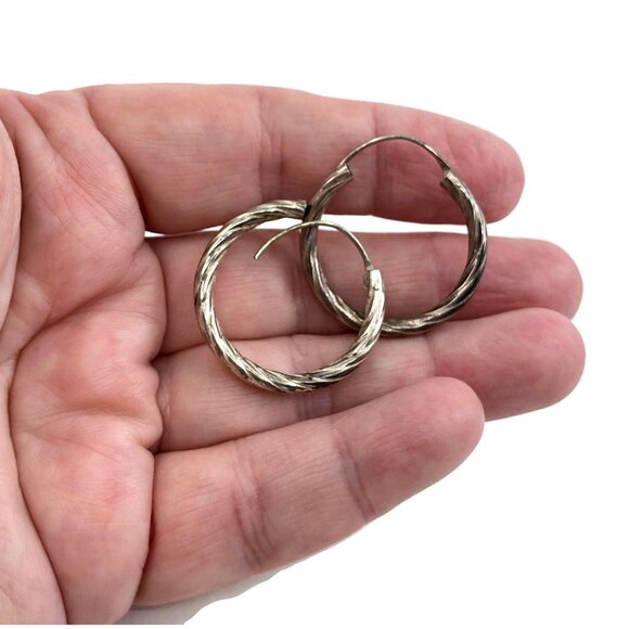 Sterling Silver Twisted Rope Hoop Earrings 1 1/8", Pierced Circle Earrings 1980s - Picture 7 of 8
